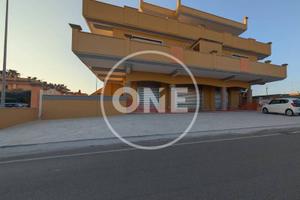 Box / Garage di 44 m² a Pomezia