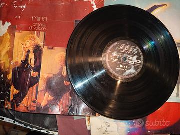 RACCOLTA DI VINILI ROMA