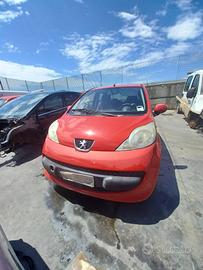 RICAMBI USATI AUTO PEUGEOT 107 1° Serie 1KR Benzi