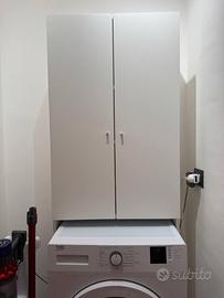 Mobile lavanderia IKEA bianco