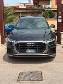 Audi Q8 SQ8 TDI quattro tiptronic