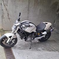 Ducati Monster 696+ - 2009