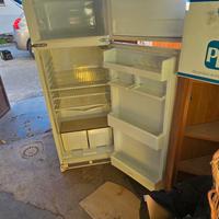 FRIGORIFERO DA INCASSO