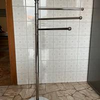 Piantana porta asciugamani