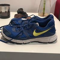 Nike Revolution 2