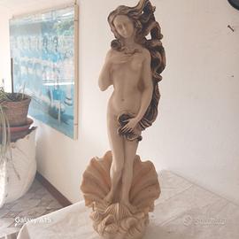 scultura la nascita di Venere