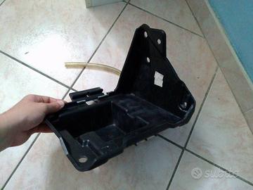 Base supporto batteria nuovo per Lancia Delta