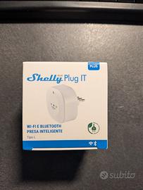 Shelly Plus Plug IT - Presa Smart Wi-Fi + BT
