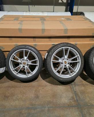 Cerchi originali Porsche 911 992 19/20 + invernali