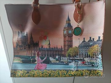 Borsa sottospalla Ynot? - Tema Big Ben.