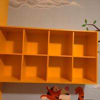 Libreria pensile arancione