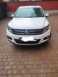 VOLKSWAGEN Tiguan 1ª serie - 2012