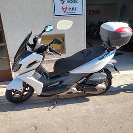 Scooter Kymco K-XCT 300i 2017 bauletto