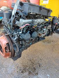 motore nissan patrol y60