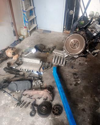  pezzi di ricambi del motore t4 sigla AAB Volkswag