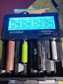 Caricabatterie ADEASKA SQ4 Plus 