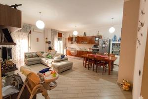 5 LOCALI A CASTELLAMMARE DI STABIA