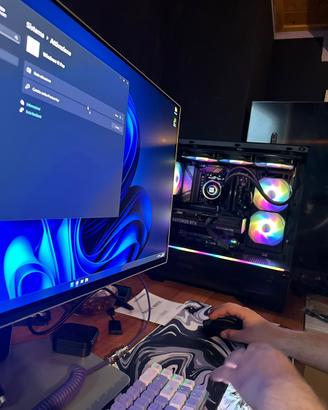 Computer gaming e monitor oled