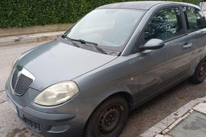 Lancia Y