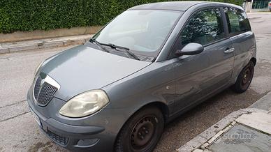 Lancia Y