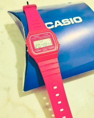 RARO Casio F-91w fucsia come nuovo