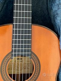 Chitarra classica YAMAHA G-240