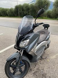 Yamaha X-Max 250 - 2010