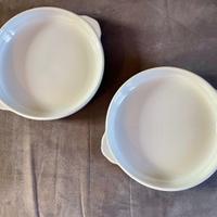 Coppia di piatti da portata in ceramica 22 cm