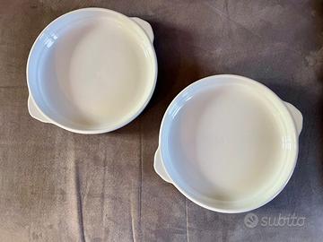 Coppia di piatti da portata in ceramica 22 cm