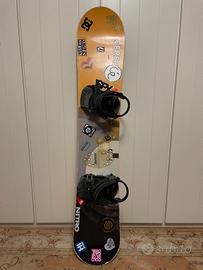 Tavola Snowboard Blackhole+Attacchi Salomon