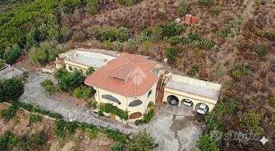 TRIFAMILIARE A FLUMINIMAGGIORE