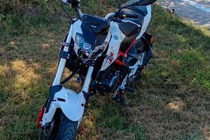 Benelli naked oppure permuto con scooter 50cc