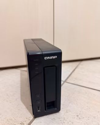 NAS QNAP + WD Red 3TB