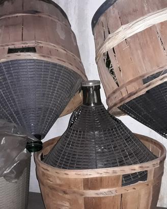 Damigiana vetro usata plastica o impagliata cantin