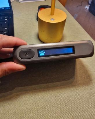 Avviatore Touring items 8000mah con torcia led