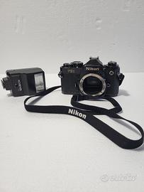 Nikon FE2 solo corpo + Flash Achiever 115A