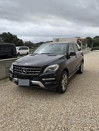 Mercedes Benz ML250 BlueTec con gancio traino