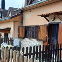 Camporotondo, appartamento con giardino