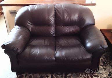 divano due posti in vera pelle