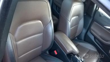 Interno sedili Infiniti Q30 Qx30 tappezzeria pelle
