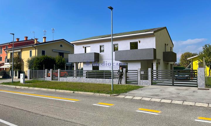 Bifamiliare nuova a Bovolenta (PD)
