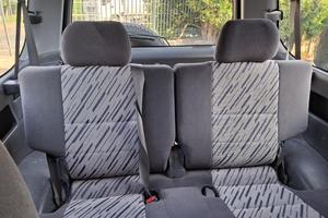 toyota land cruiser anno 2000