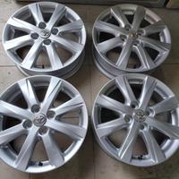 Cerchi in lega da 15 pollici per toyota yaris