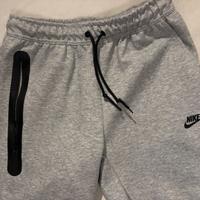 Nike Tech Jogging