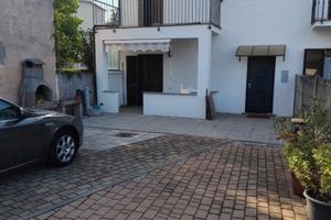 Casa semindipente