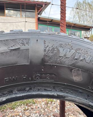 4 Pneumatici Invernali Hankook 185/65 R15