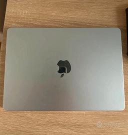 Macbook Air M4 + Airpods 3