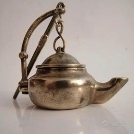Piccola lucerna ad olio / vintage sospesa
