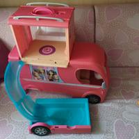 Camper Barbie con piscina ed accessori