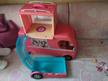 Camper Barbie con piscina ed accessori